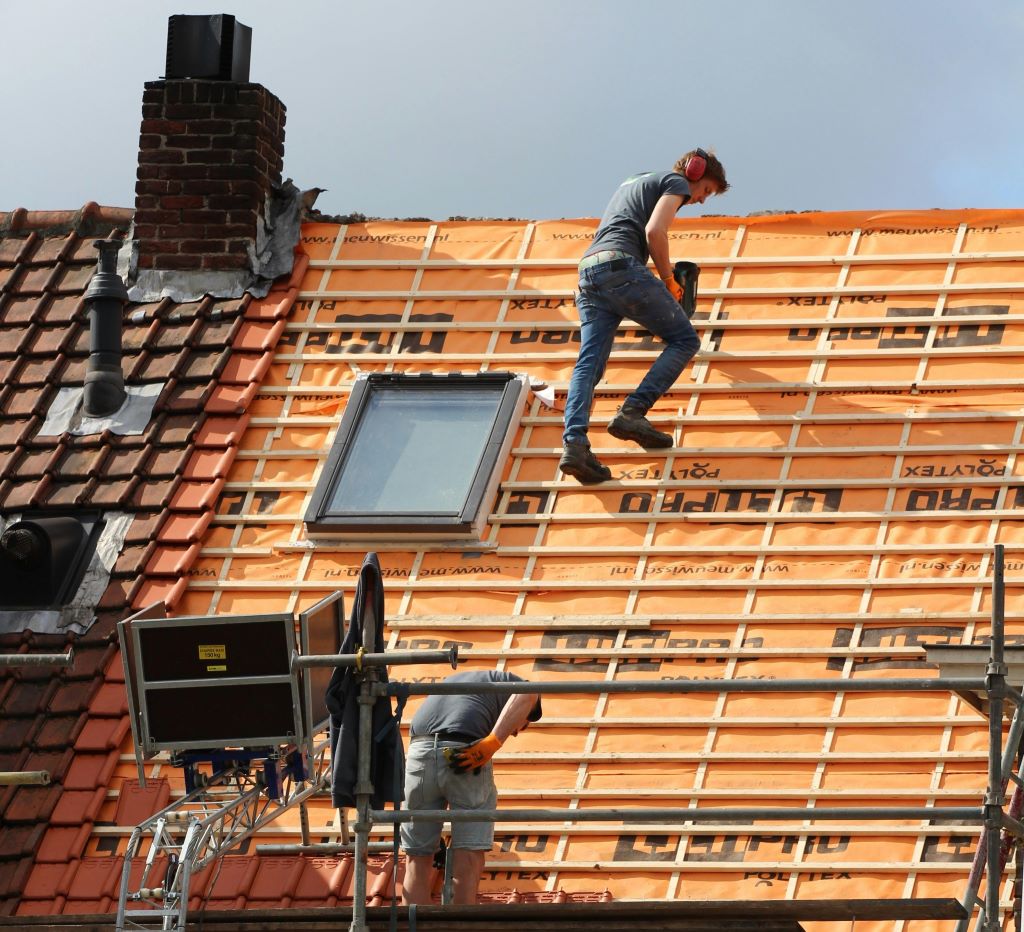 roof-leaks-repair-service